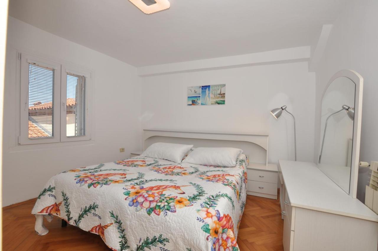 Apartment Katarina Koper - Old Historic Centre With Free Parking Exterior foto